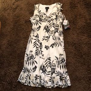 NWT black and white floral dress